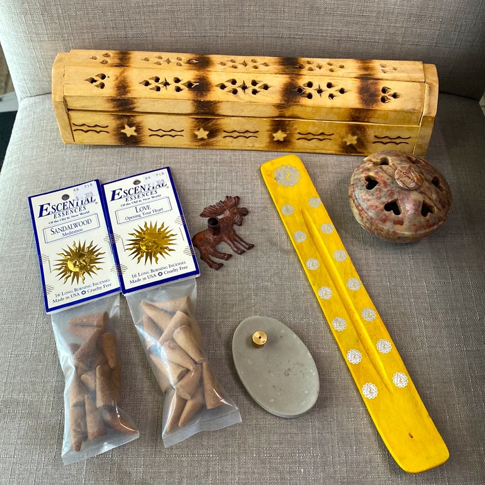 Incense 7 Pc Bundle Carved Wooden Coffin Soapstone Sphere Escential Cones Set
